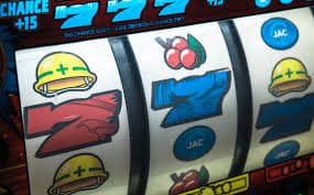 Người chơi Việt Nam tích điểm VIP go999 qua cá cược thể thao và casino trên mobile